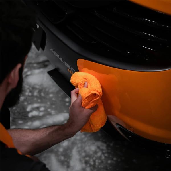 McLaren Pro Series P2 ceramic coating 50 ml – 9H professional-grade paint protection kit with hydrophobic gloss finish, 3-year durability, easy single-stage application, complete detailing set