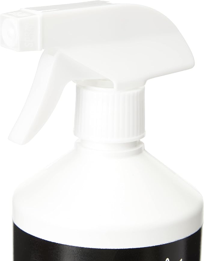– Black Streak Remover Spray – Fast-Acting Cleaner for Caravans & Motorhomes, Targets Black Marks, Tree Sap, Algae & Grime – Safe on Paint, Plastic & GRP, 1L