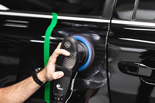 Koch-Chemie Micro Cut & Finish Polishing Compound with Carnauba Wax - Permanent Removal of Holograms, Fine Scratches & Sanding Marks; Long Term Sealing; Non-Fugitive Silicones (250 milliliters)