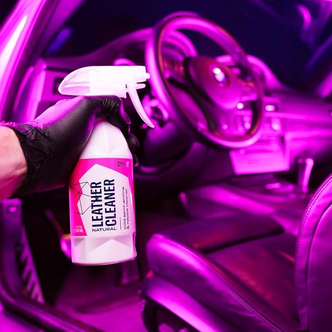 GYEON LeatherCleaner Natural – Mild pH-Balanced Leather Cleaner for Semi-Aniline & Nappa Leather – Removes Oily Residue, Discoloration & Dirt – No Residue Formula for Luxury Interior Detailing Prep