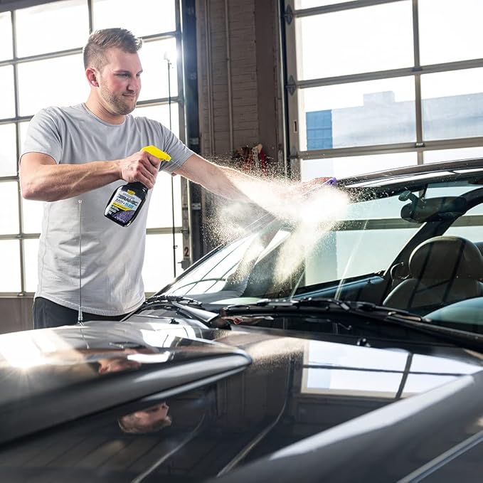 Invisible Glass 92183-6PK Hybrid Ceramic Rain Repellent and Glass Cleaner – Cleans & Protects Car Windows and Windshields with Long-Lasting Water-Repellent Si02 Technology – 16 fl oz (Pack of 6)