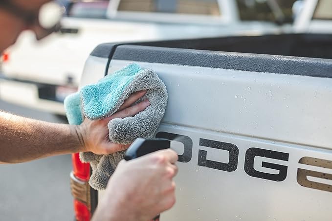 The Rag Company, The Liquid8r, Absorbent 70/30 Blend Microfiber Drying Towel for Cars, Trucks, and SUVs, Safe for Detailing, Scratch-Free, Twist Loop, 1100 GSM, 16x16 Inches, Aqua Blue/Grey, 2-Pack