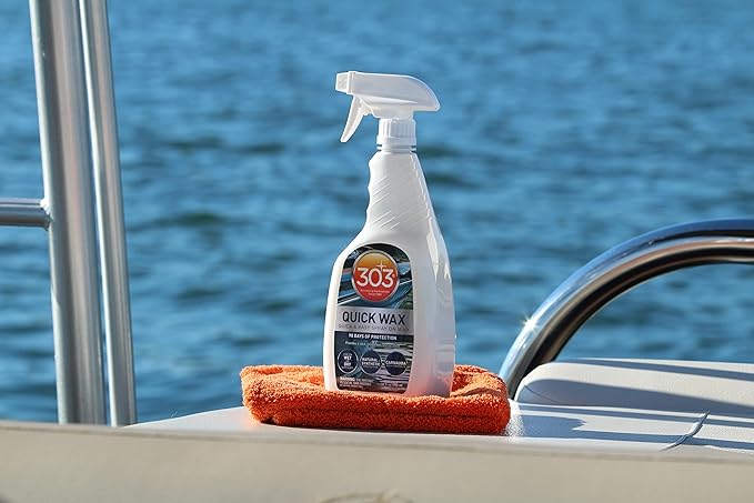 303 Marine Quick Wax - Quick & Easy - 90 Days Of Protection - Provides a Slick, Protective, Glossy Shine - Use On Wet / Dry Surfaces - Carnauba Wax, 32oz. (30213)