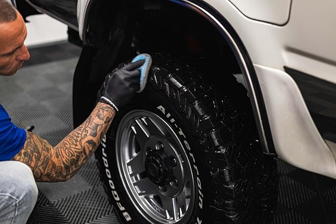 CarCandy - Tropical Tread Water-Based Tire Dressing - Conditions & Protects Rubber to Prevent Cracking & Browning – Safe for Tires, Trim, Plastic & Rubber – Ready to Use (1 Quart)