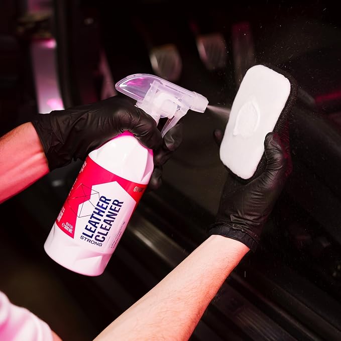 Gyeon Leather Interior Care Kit – LeatherCleaner Strong 500ml & LeatherCoat 120ml for Deep Cleaning and UV-Resistant Protection of Leather Surfaces