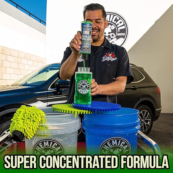 Chemical Guys CWS_110_64BK Car Wash Detailing Bucket, Mitt & Accessories Bundle (6 Items) Featuring Honeydew Snow Foam Car Wash Soap, 64 oz (Half Gallon) - Works on Cars, Trucks, SUVs, RVs & More