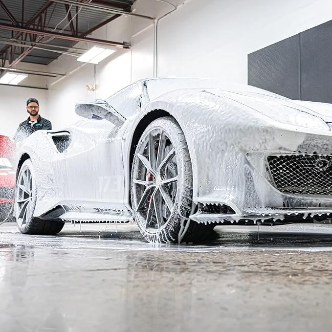 Gyeon Foam Premium Car Pre‑Wash Snow Foam for Safe Paint Cleansing Deep Clinging Suds Touchless Pre‑Wash Cleaning Solution for Coating Maintenance Safe Pressure Washer for Car Exterior
