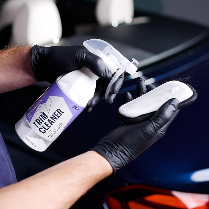 Gyeon TrimCleaner Plastic Cleaner Powerful Trim Restoration Cleaner Safe on Trim & Vinyl Surfaces Fast‑Acting Dirt Dissolver Semi‑Gloss Finish Prepares Plastic for Coating Enhances Trim Appearance