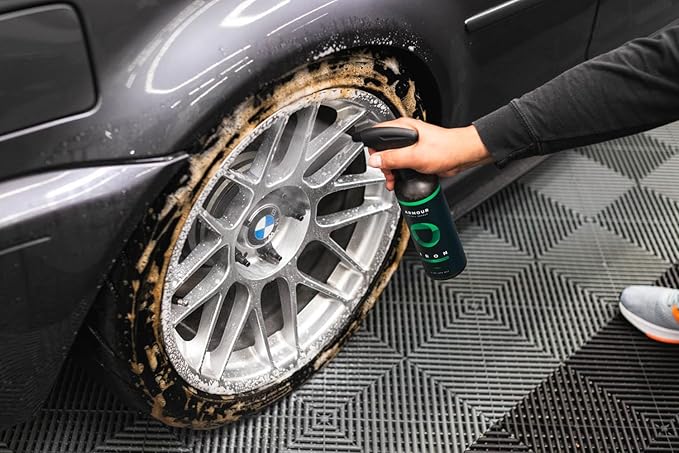 Armour Detail Supply - Iron - Iron, Brake Dust & Fallout Remover - Low-Odor, Non-Acid, pH-Neutral Formula for Removing Ferrous Material from Wheels and Painted Surfaces - 1 Gallon