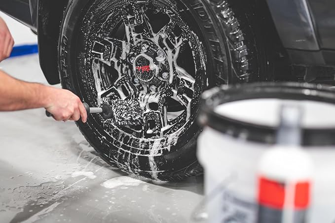 Detail Factory - Wheel Brush Kit with Interchangeable Microfiber Covers - Ultra-Soft Cleaning, Washing and Detailing Wheels, Tires, and Rims - Red