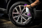 Sisbrill V60 Sport Wheel and Tire Cleaner Spray – pH Neutral Car Wheel Cleaner, Gecko Spray Effect, Safe Brake Dust Remover – 1.3 Gal
