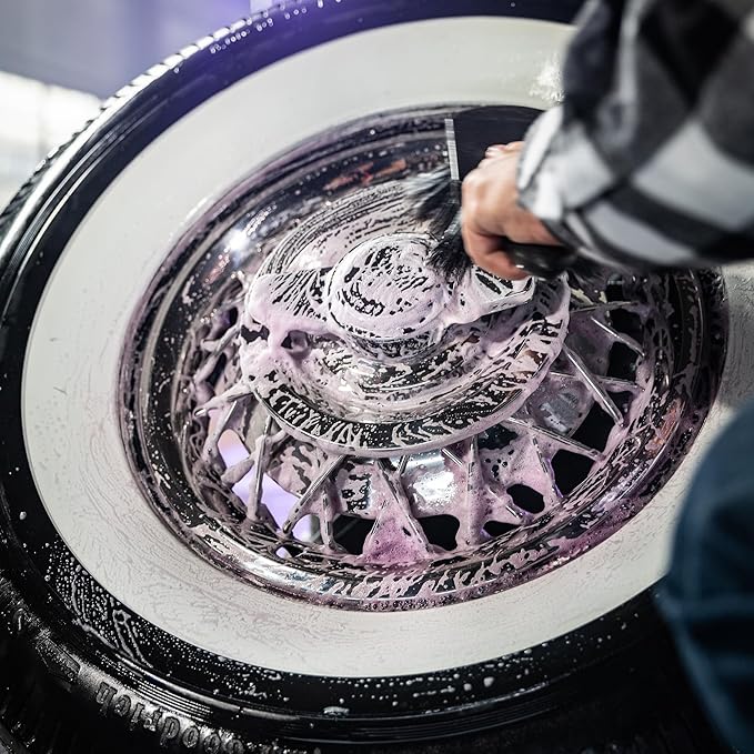 Turtle Wax X Mister Cartoon 54251 All Wheel Cleaner, Removes Surface Contaminants, Brake Dust and Rust, Safe for Paint and Wraps, Metal, and Glass, Low Odor Color Changing Formula, 23 oz.