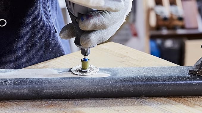 Dremel EZ725 70-Piece All-Purpose Rotary Tool Accessory Set With Storage Kit - EZ-Lock And EZ Drum For Faster Accessory Changes - Perfect for Cutting, Polishing, Cleaning, And Sanding