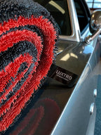 24”x36” Car Drying Towel – Dual-Color Black & Crimson Red | 1300 GSM Twist Loop Microfiber | Ultra Absorbent, Lint-Free, Scratch-Free | Fast Drying for Cars, Trucks & SUVs