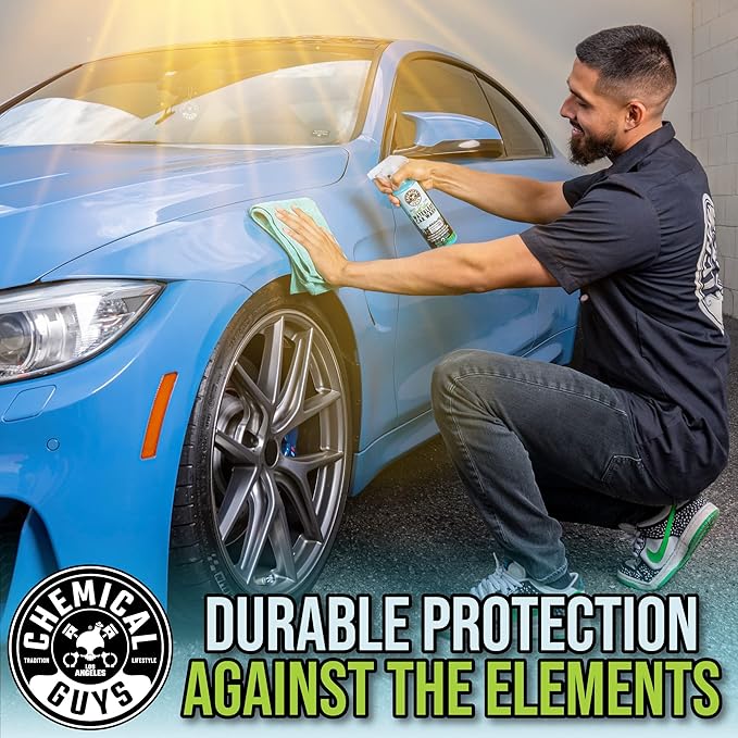 Chemical Guys Swift Wipe Sprayable Waterless Car Wash Spray - Spray and Wipe to Safely Clean and Shine Cars, Trucks, Motorcycles, RV & More, High Lubrication Formula, 64 oz