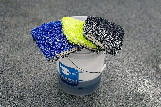[Wash Monster] Plush Car Wash Pad (9 in. x 7 in.) Green/Black - 1 Pack | Soft & Plush Absorbent Microfiber Fibers | Large, Fits in Bucket