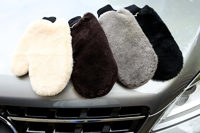 Sheepskin Wash Mitt (Brown)