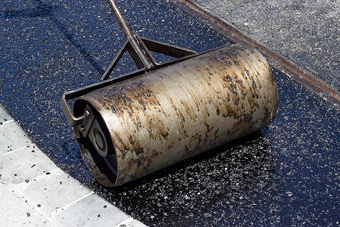 Trick Shot Asphalt Solvent and Cleaner - USDA Biobased Industrial Degreaser for Paving Equipment & Tools, Heavy Duty Formula, Food Grade Tar Remover & Bitumen Remover, Made in USA - 1 Gallon