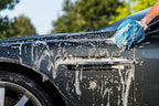 303 Products Car Wash Mitt - Ultra Absorbent Microfiber - Lint and Scratch Free Design - Hand Fitting, Snug Design with Elastic Cuff - Washable to Reuse, 1 Pack (39011)