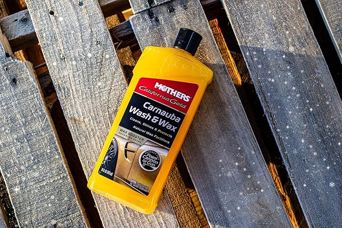Mothers California Gold Carnauba Wash & Wax, 16 oz. — Cleans, Shines & Protects – Gentle, pH Balanced, Ultra-Sudsy, Spot-Free, Brilliant Finish, Biodegradable & Won't Strip Wax or Ceramic (05676)